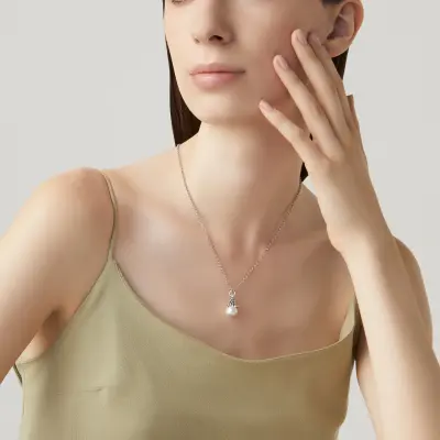 Perlage Drop Pendant