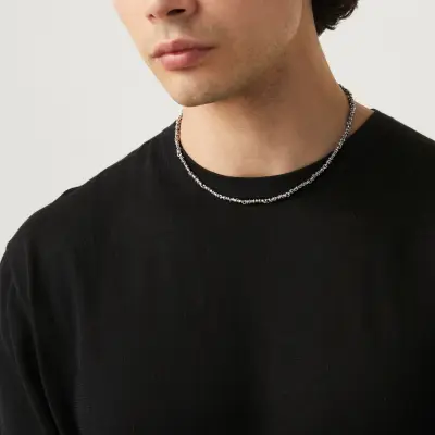 Strings Tiny Necklace שרשרת כסף